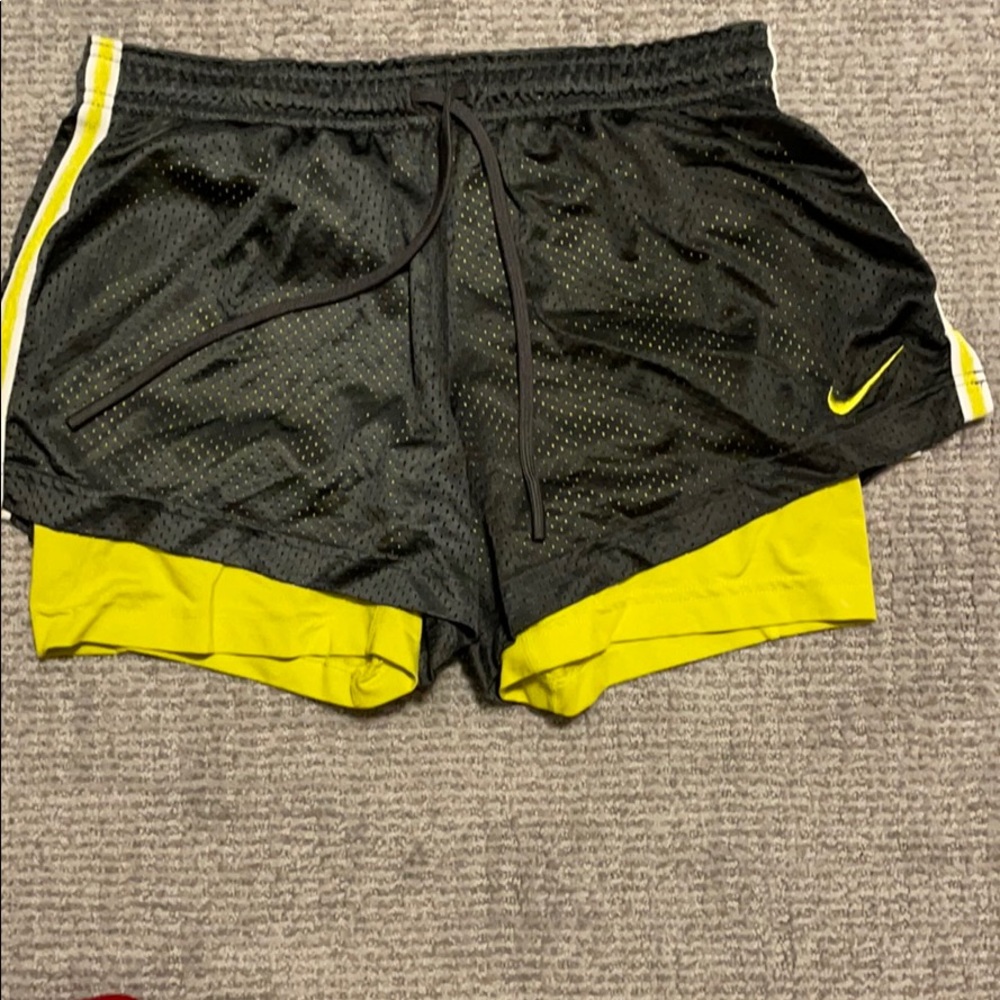 Nike spandex+mesh short